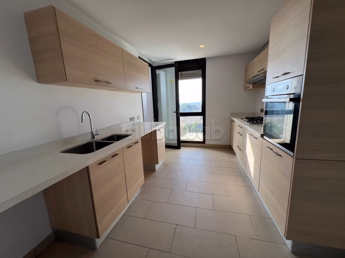 Appartement 200 m² à louer à Ain Diab — Photo 10