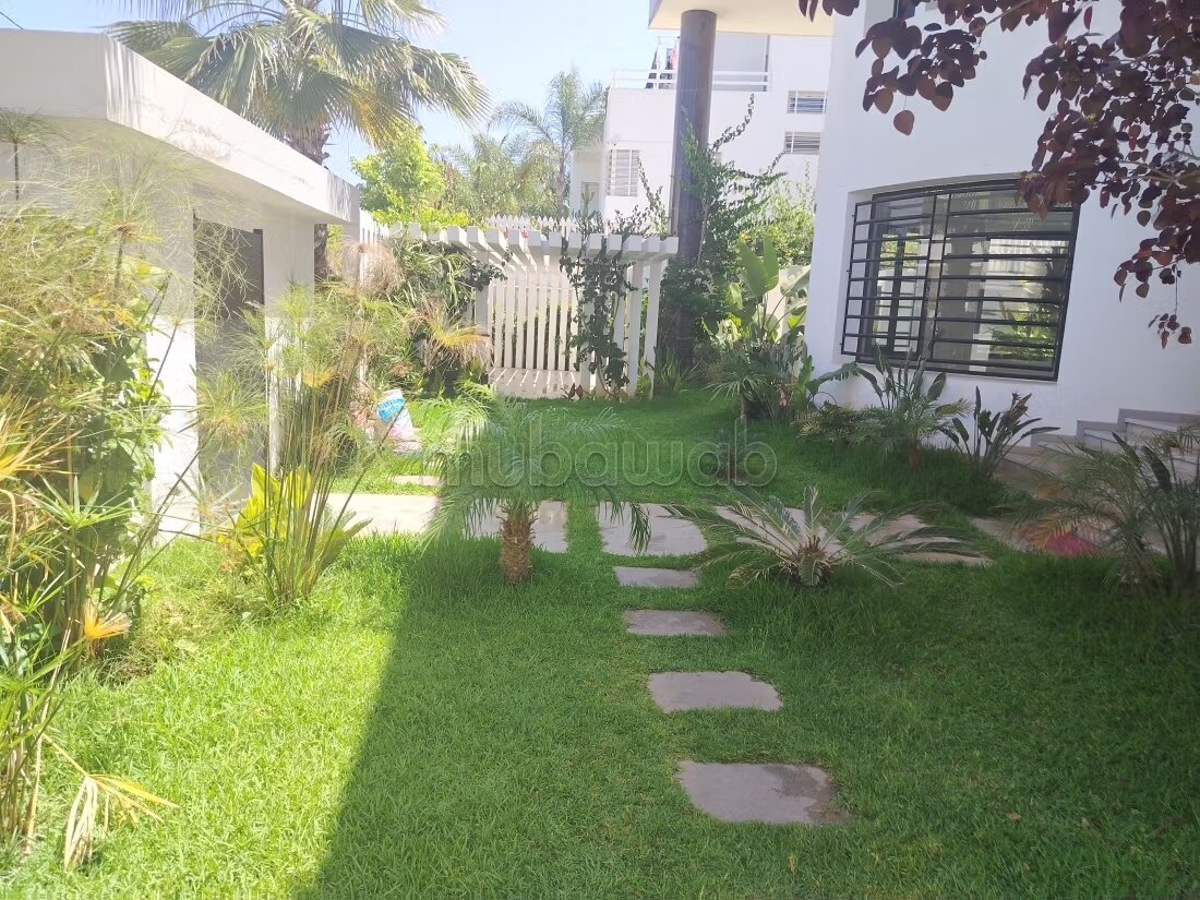 Villa 640 m² for rent in Kénitra – Bir Rami — Photo 4