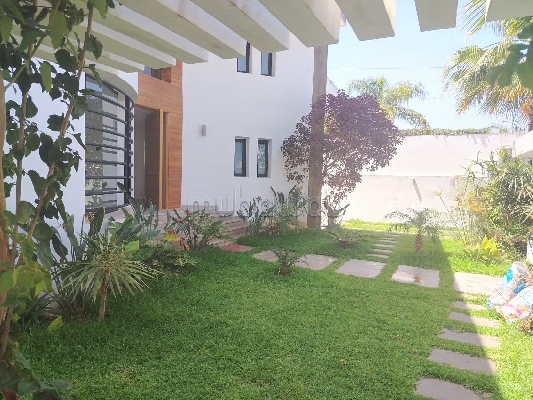 Villa 640 m² for rent in Kénitra – Bir Rami — Photo 13