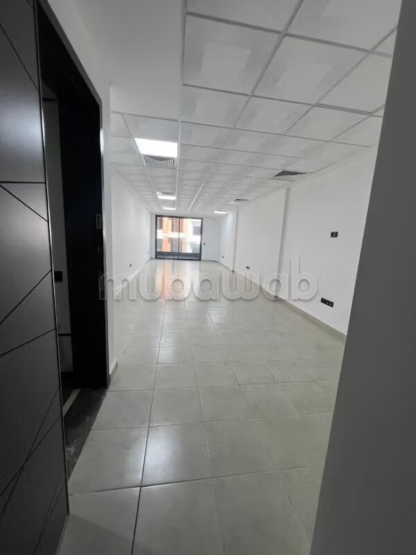 Office 64 m² for rent in Casablanca – Cheikh Khalifa — Photo 23