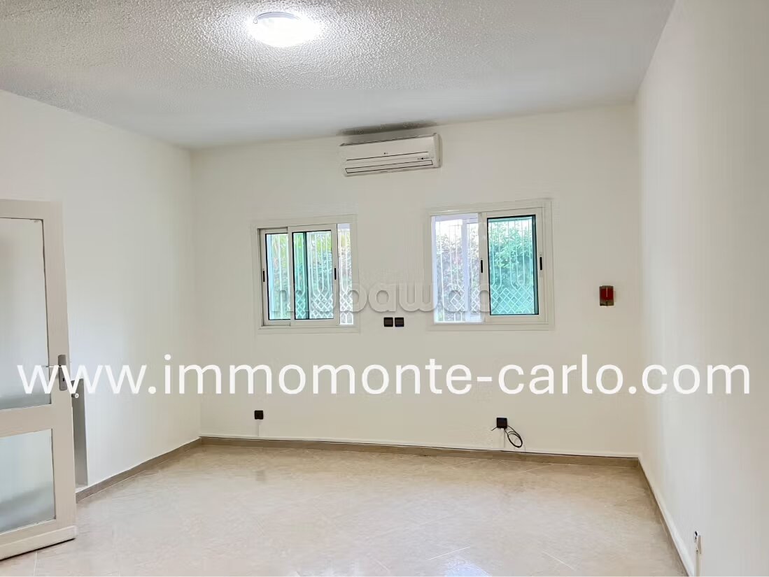 Villa 450 m² à louer à Rabat Souissi — Photo 8