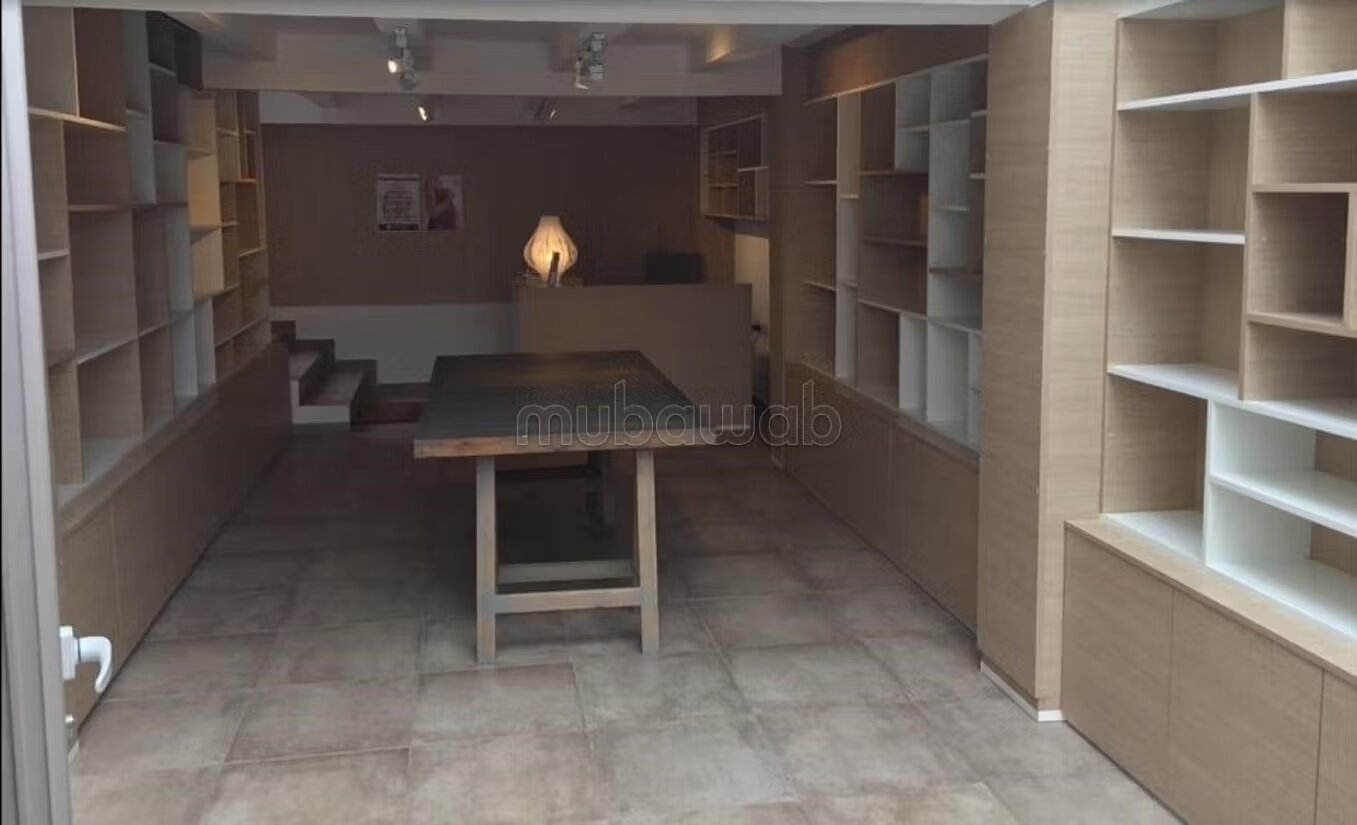 Villa 350 m² for rent in Casablanca — Photo 17