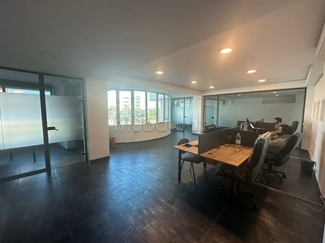 Bureau 128 m² à louer à Casablanca — Photo 3
