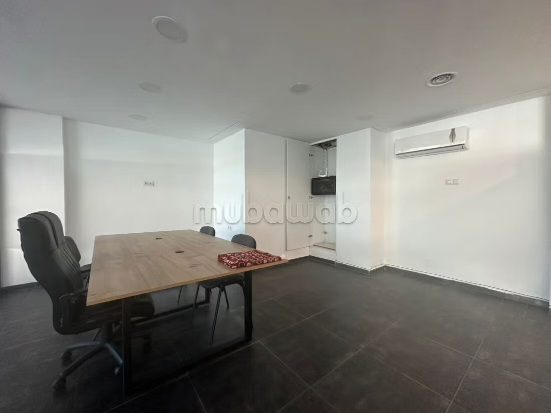 Bureau 128 m² à louer à Casablanca — Photo 8