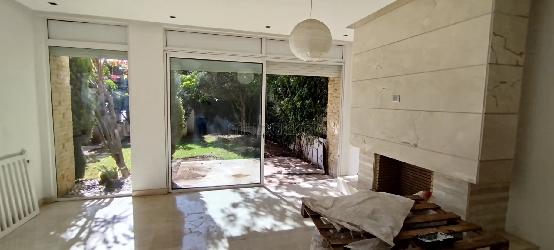 Villa 250 m² à louer à الدار البيضاء — Photo 5