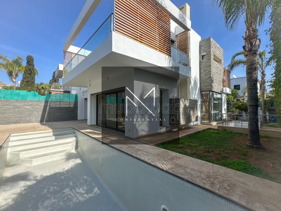 Contemporary Villa 500 m² for rent in Casablanca — Photo 4