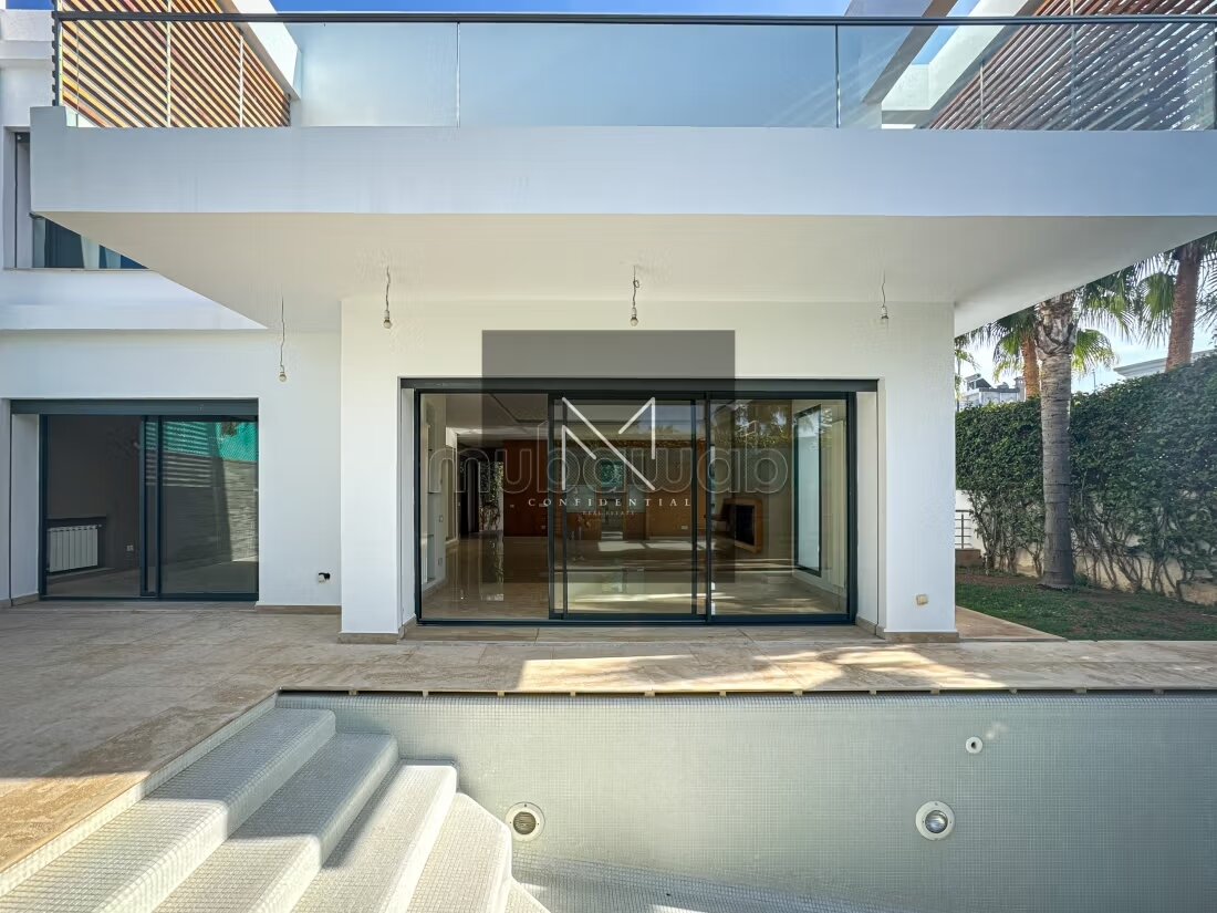 Contemporary Villa 500 m² for rent in Casablanca — Photo 6