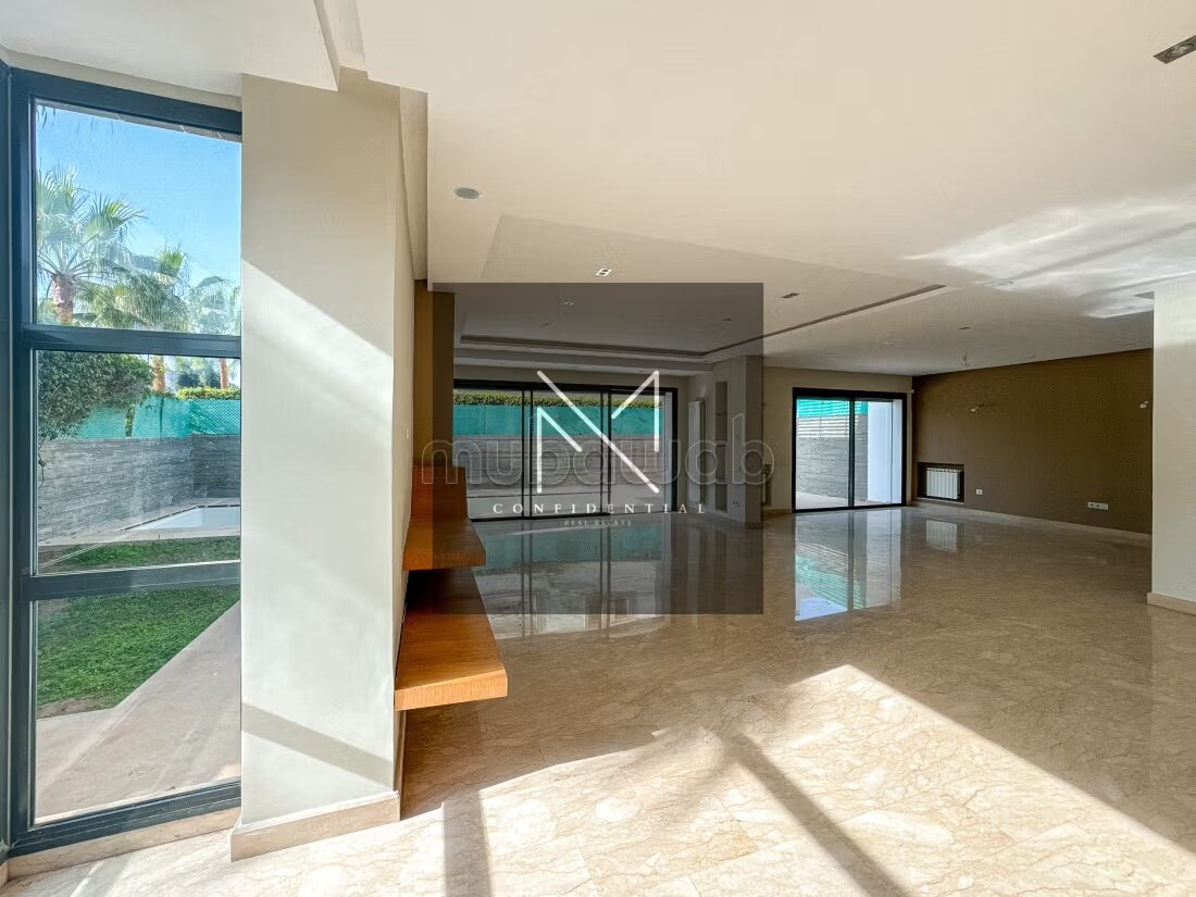 Contemporary Villa 500 m² for rent in Casablanca — Photo 14