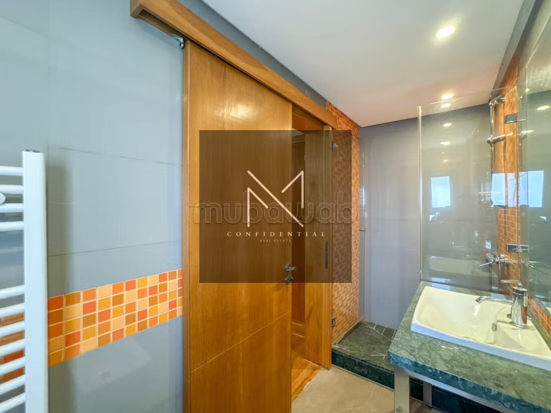 Contemporary Villa 500 m² for rent in Casablanca — Photo 36