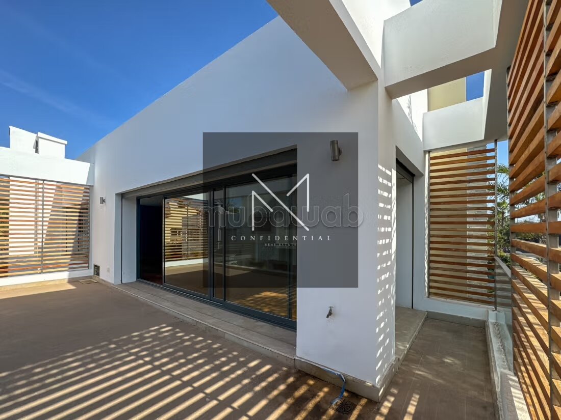 Contemporary Villa 500 m² for rent in Casablanca — Photo 23
