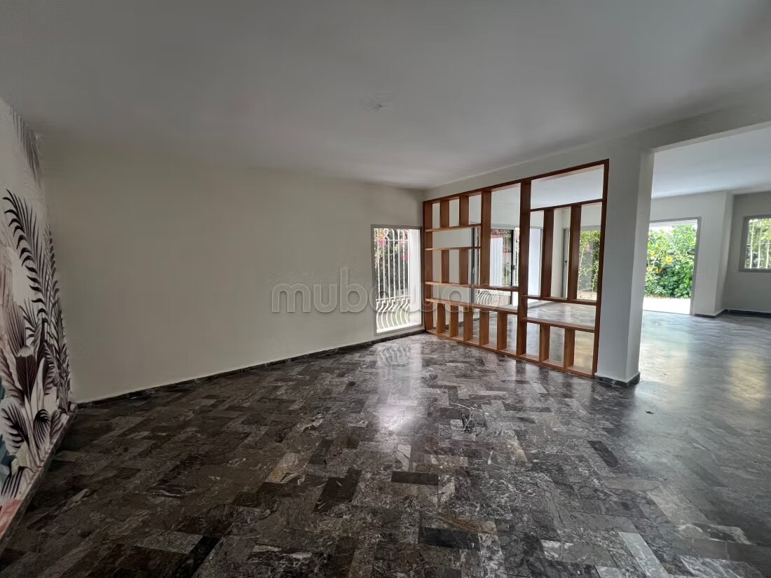 Villa 500 m² for rent in Oasis, Casablanca — Photo 9