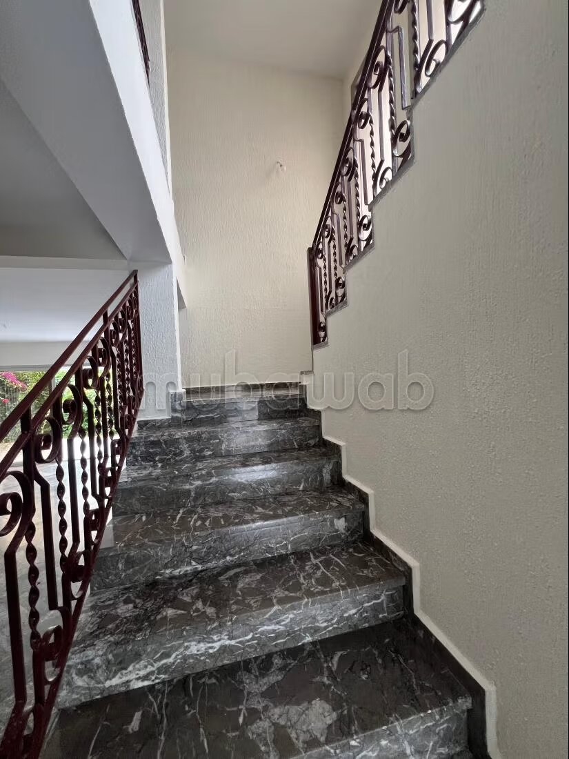 Villa 500 m² for rent in Oasis, Casablanca — Photo 13