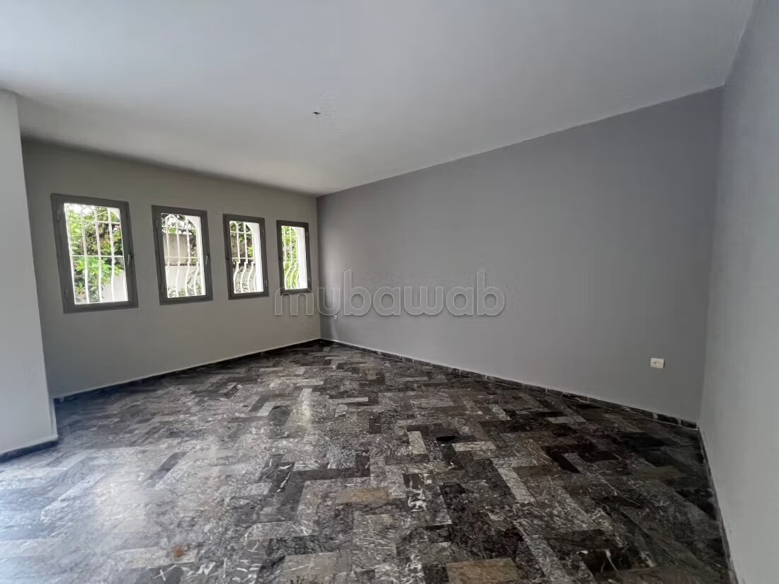 Villa 500 m² for rent in Oasis, Casablanca — Photo 14