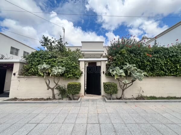 Villa 500 m² for rent in Oasis, Casablanca — Photo 36