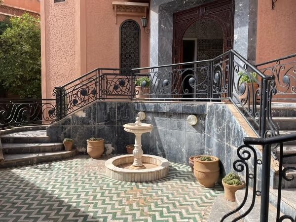 Villa 600 m² for sale in Marrakech (Bab Ighli) — Photo 34