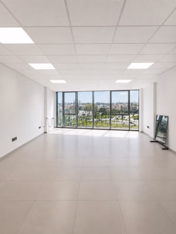 160 m² Office for Rent in Casablanca Val Fleury — Photo 18