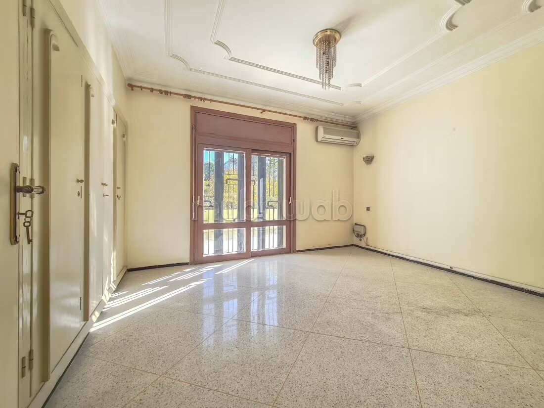 فيلا للبيع في الدار البيضاء — Photo 10