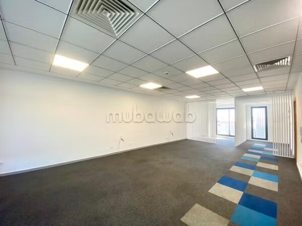 Bureau 220 m² à louer à Casablanca — Photo 8