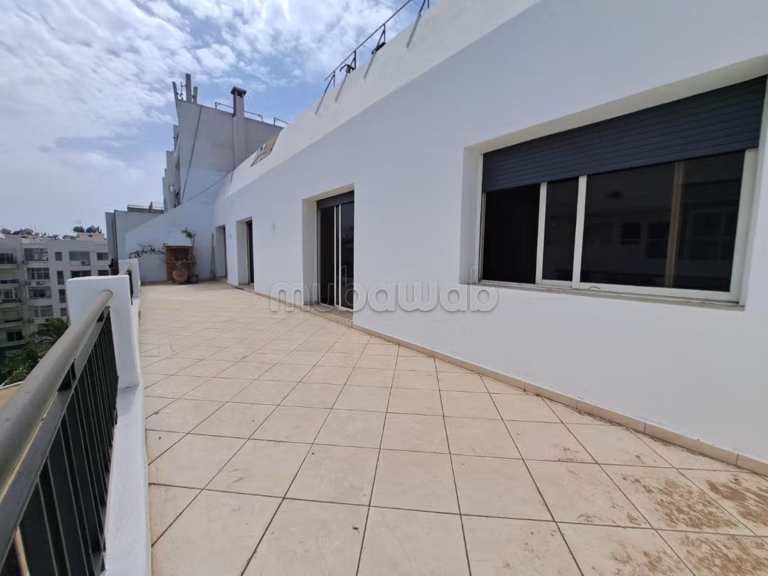 Appartement 170 m² en location à Casablanca — Photo 2