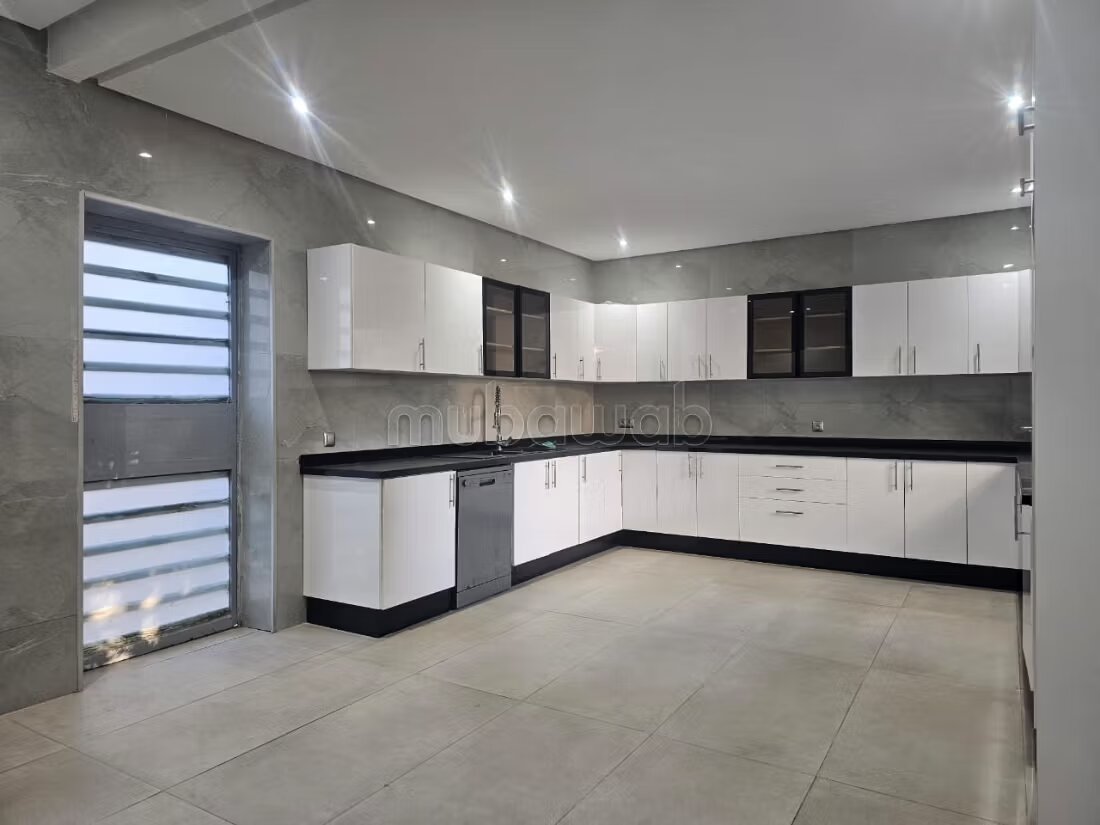Villa 700 m² à louer à Anfa Supérieur, الدار البيضاء — Photo 23