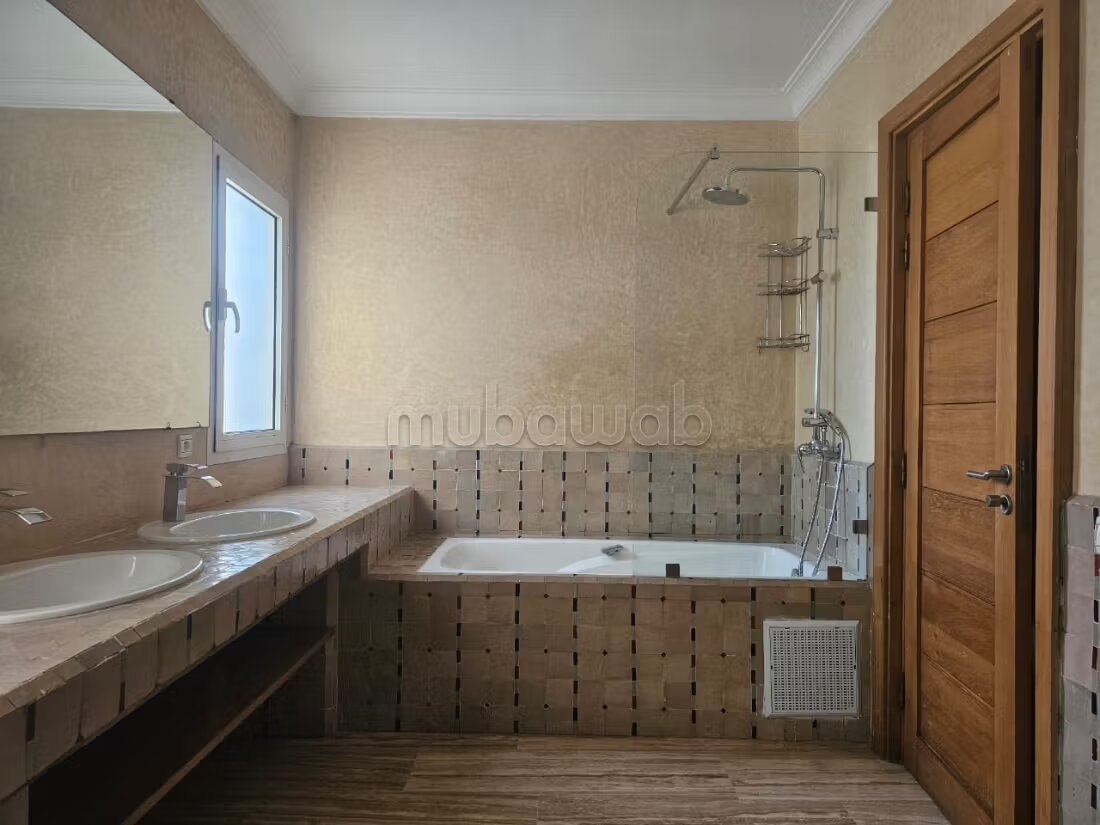 Villa 700 m² à louer à Anfa Supérieur, الدار البيضاء — Photo 22