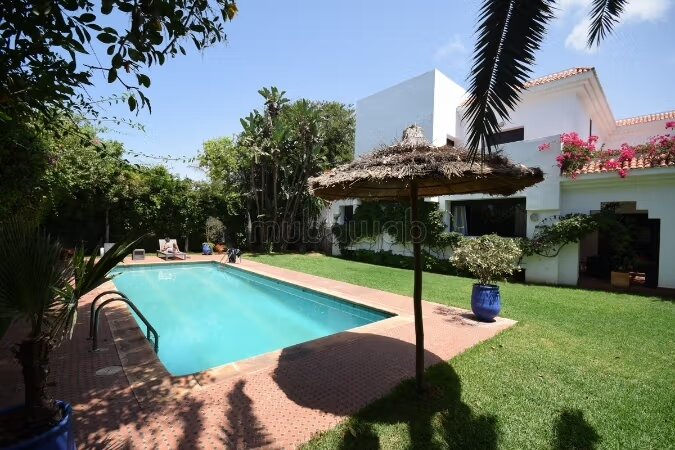 Villa 700 m² à louer à Anfa Supérieur, الدار البيضاء — Photo 51