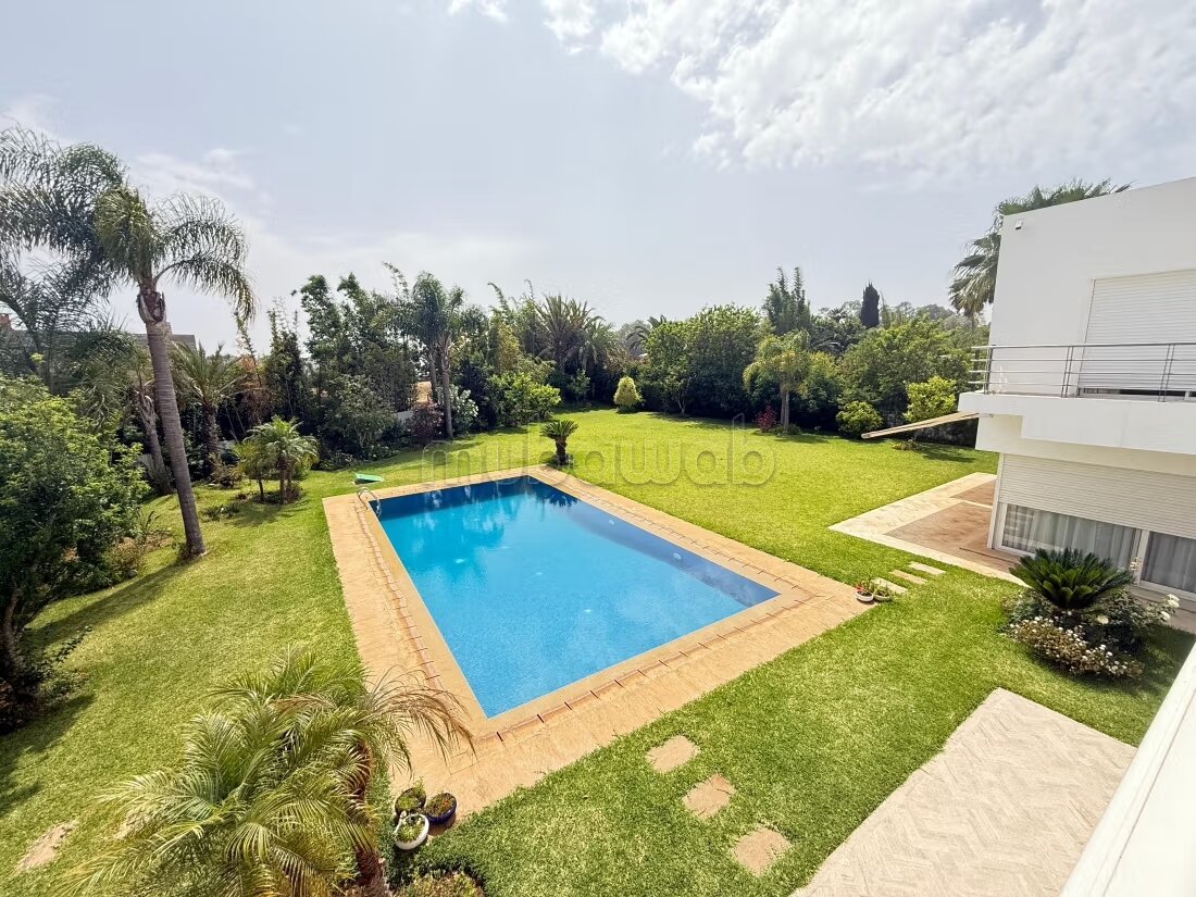 Villa 1960 m² for Sale in Rabat — Photo 2