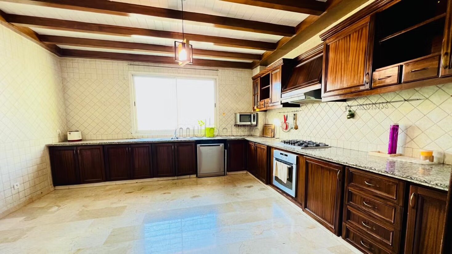 شقة 260 متر مربع للإيجار في الرباط — Photo 36
