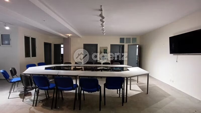 Office 157 m² For Sale in Casablanca — Photo 5
