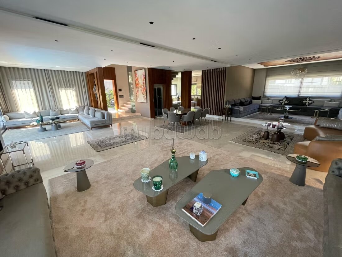 900 m² Villa for Sale in Rabat — Photo 4
