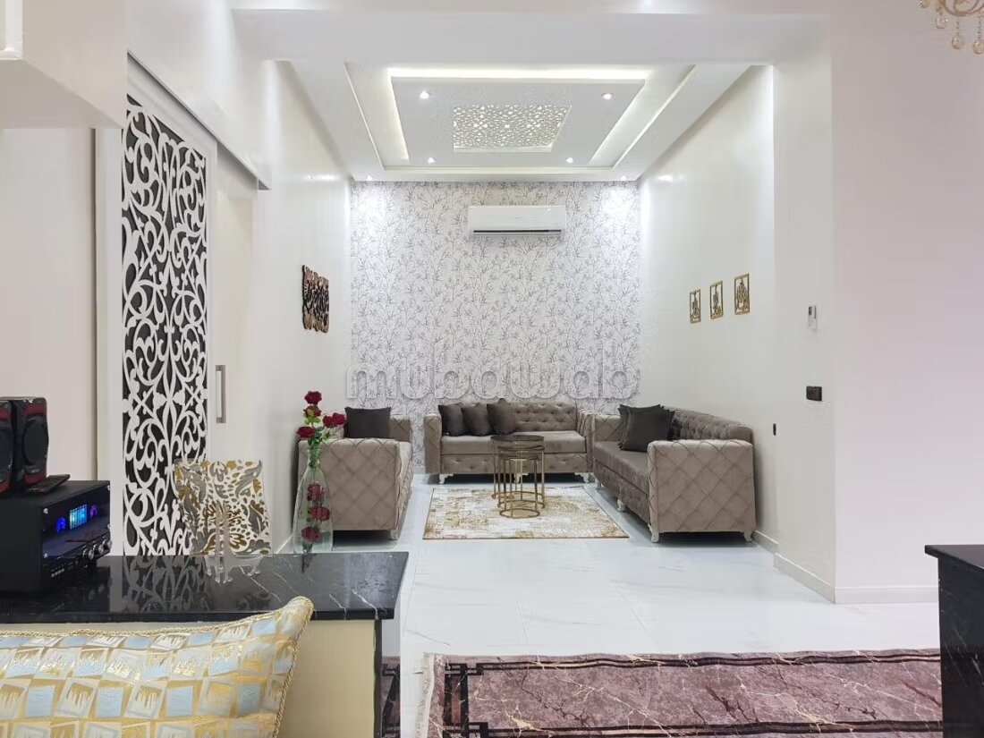 320 m² Commercial Villa for Rent in Marrakech — Photo 3
