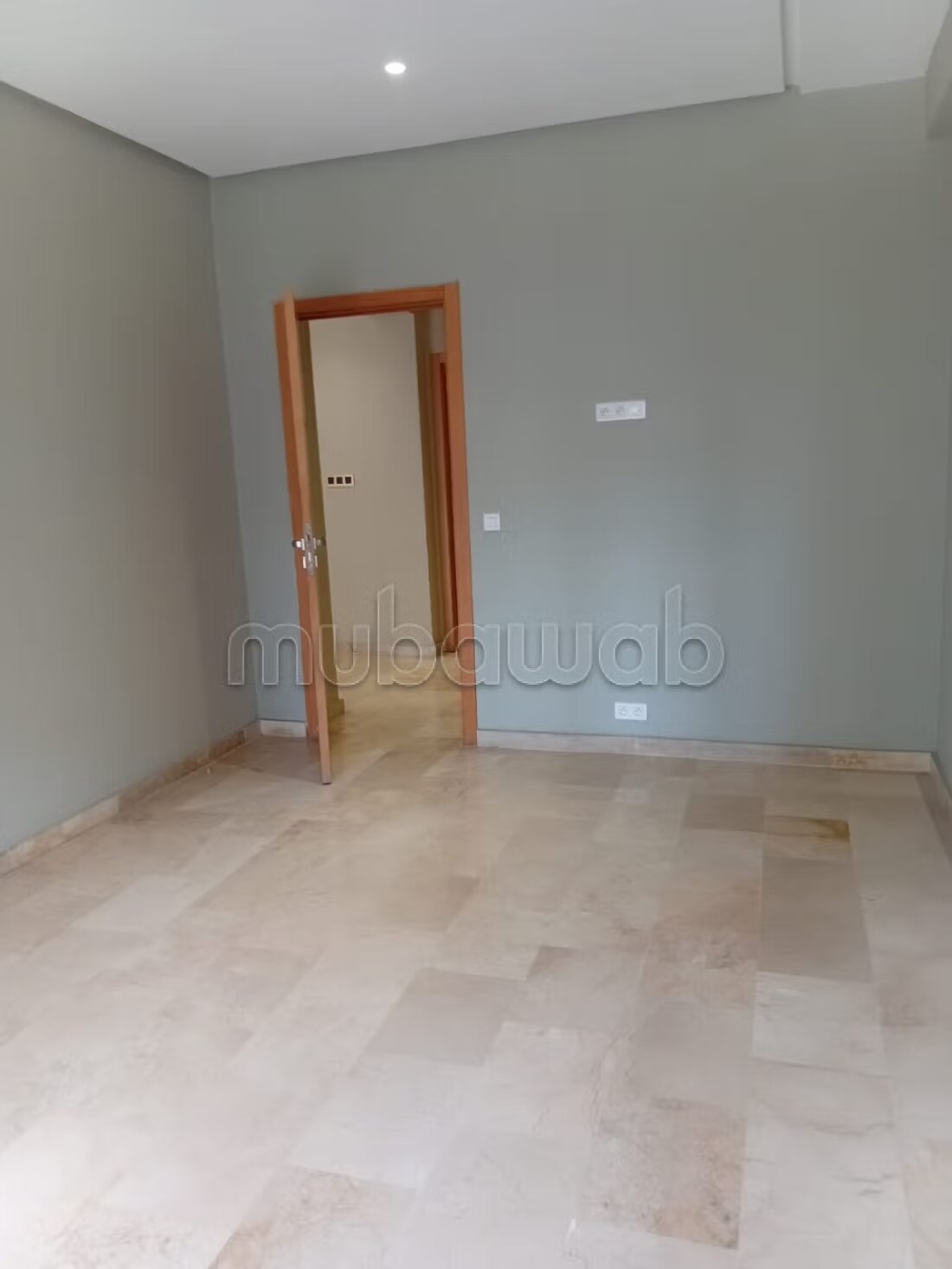 مكتب ٨٧م٢ للإيجار في الدار البيضاء — Photo 3