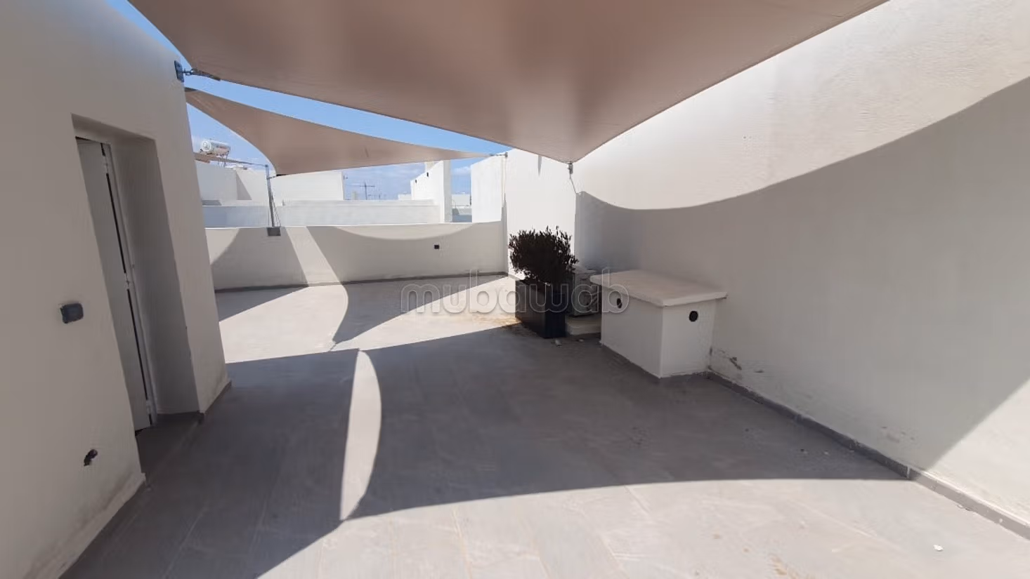 فيلا للايجار 300م² في الدار البيضاء Ain Diab Extension — Photo 11