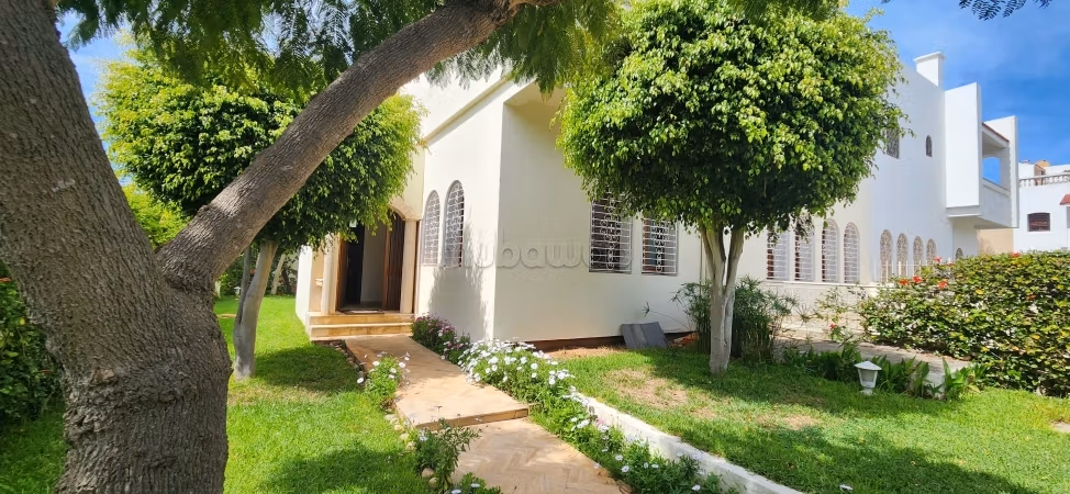 فيلا للايجار 300م² في الدار البيضاء Ain Diab Extension — Photo 33