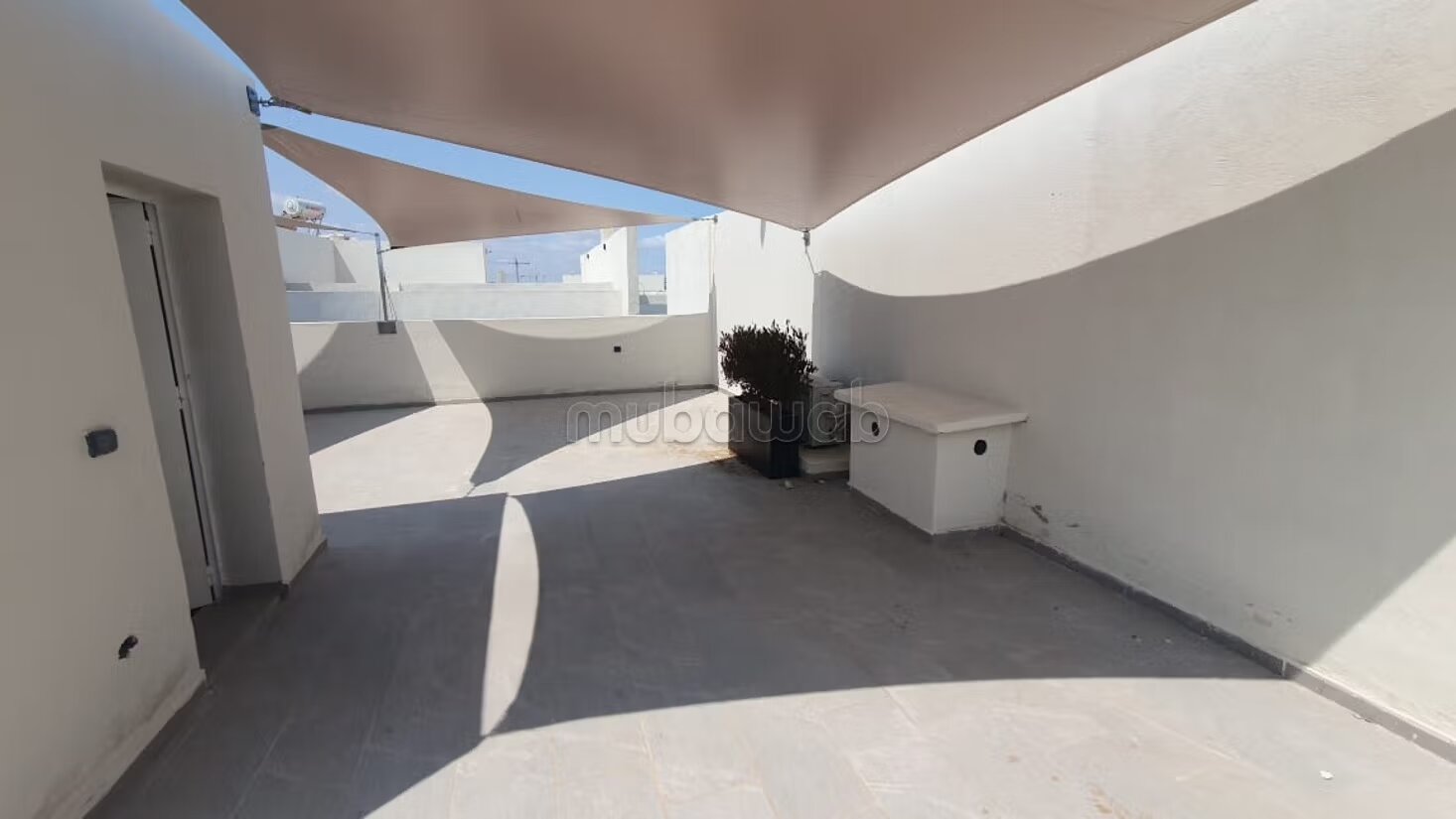 فيلا للايجار 300م² في الدار البيضاء Ain Diab Extension — Photo 22