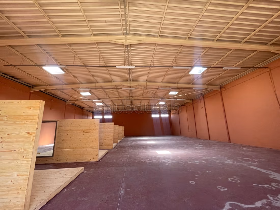 Office 600 m² for rent in Marrakech — Photo 5