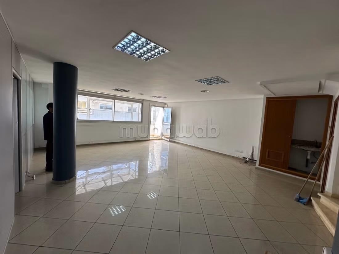 مكتب للايجار في الدار البيضاء 96 م² — Photo 8