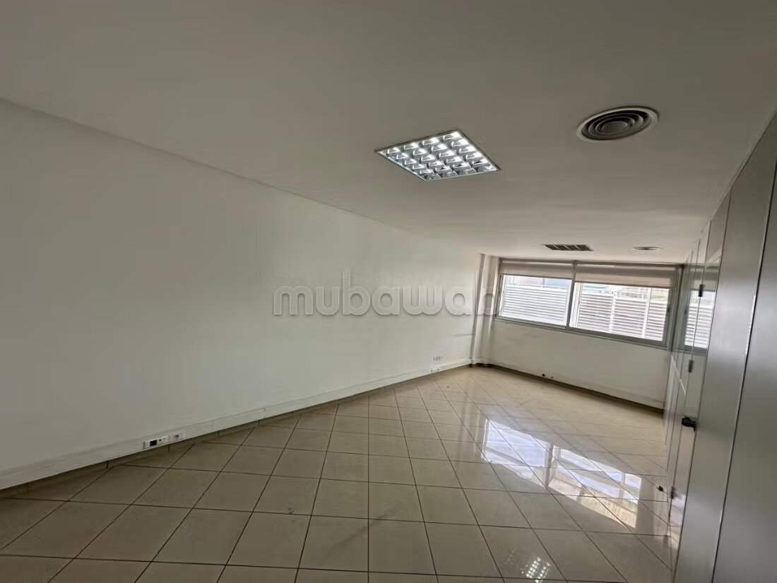 مكتب للايجار في الدار البيضاء 96 م² — Photo 11