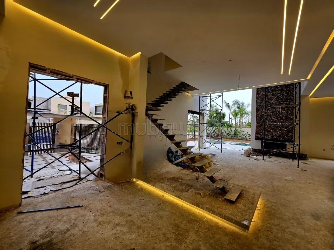 فيلا معاصرة 410 م² للبيع في مراكش — Photo 9