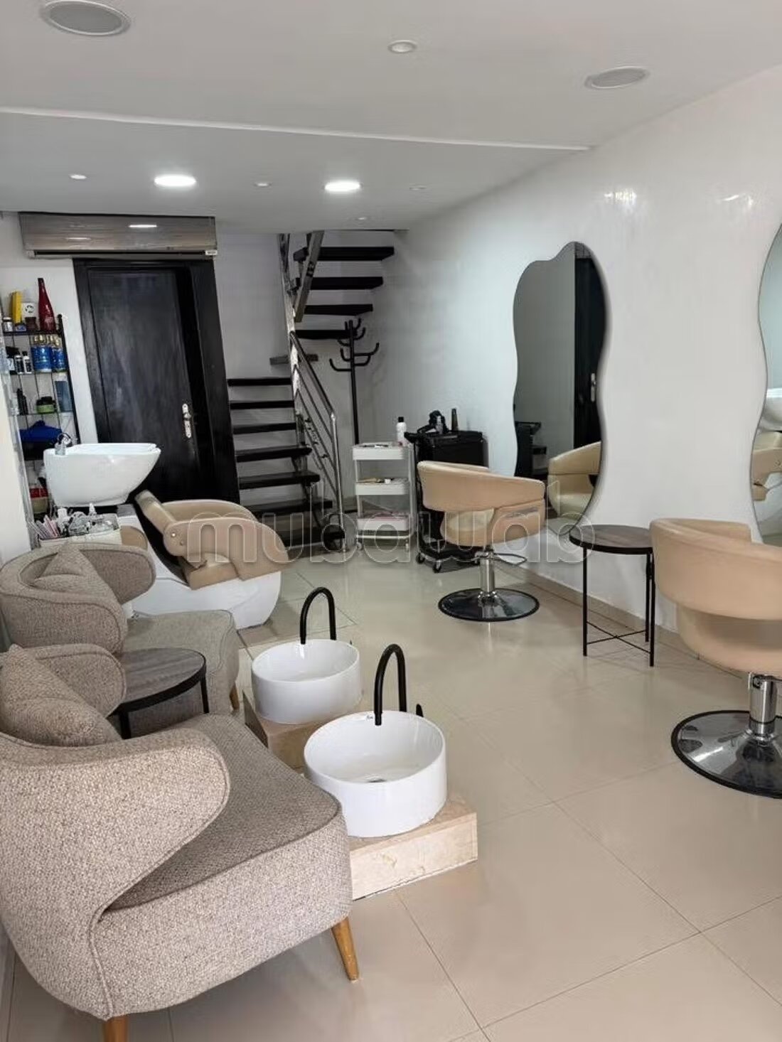 Nice commercial space for rent in Maârif Extension