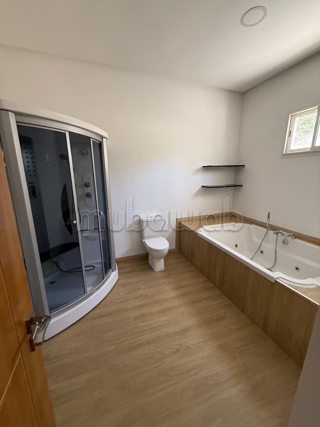 Spacious Villa 2000 m² for sale in Souissi Rabat — Photo 9