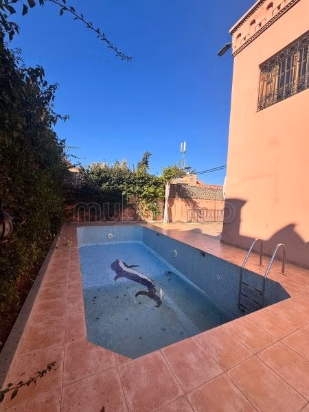 فيلا 860 متر مربع للبيع بمراكش — Photo 3