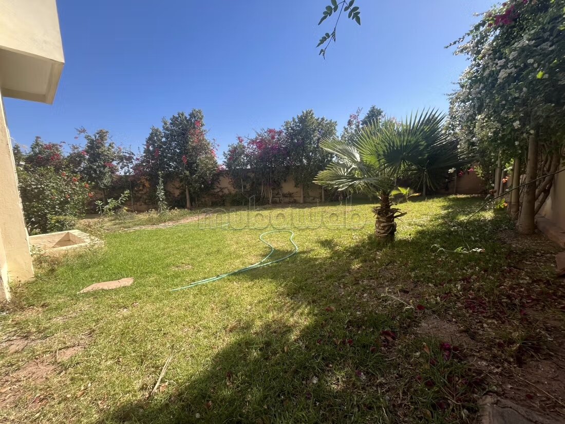 فيلا 860 متر مربع للبيع بمراكش — Photo 4