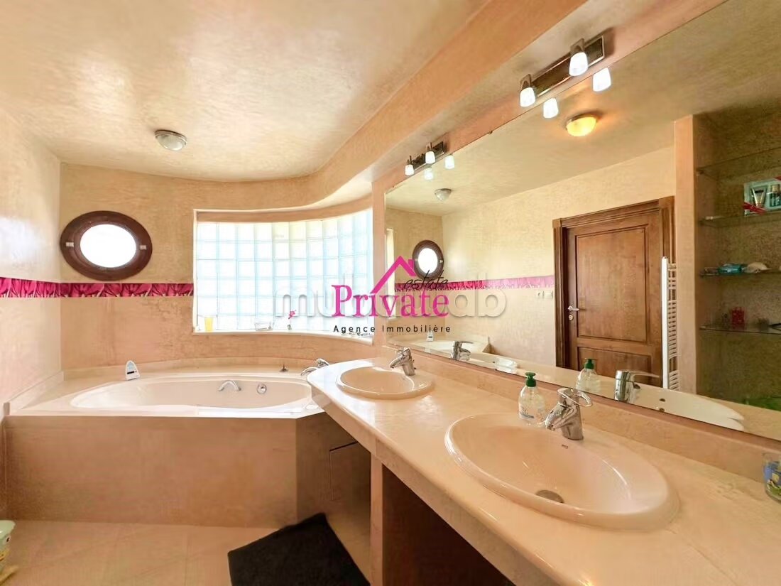 Villa for sale 1040 m² in Tangier — Photo 30