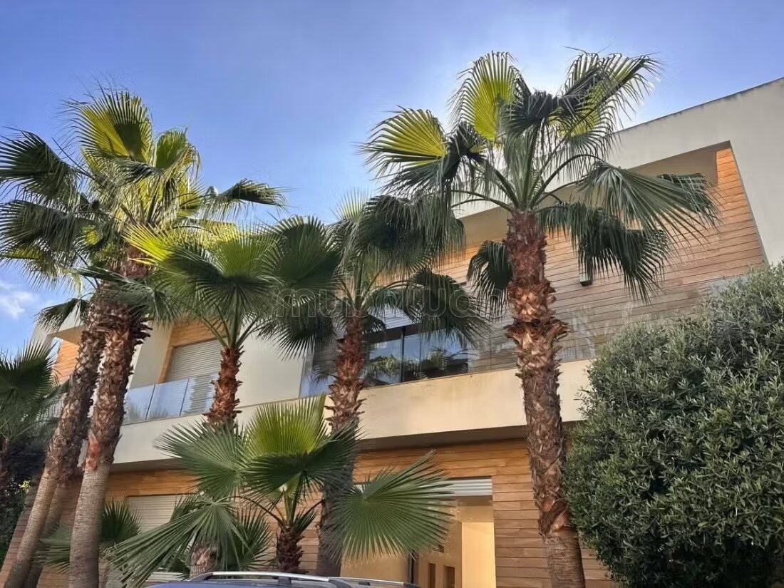 Villa 600 m² for rent in Casablanca — Photo 15