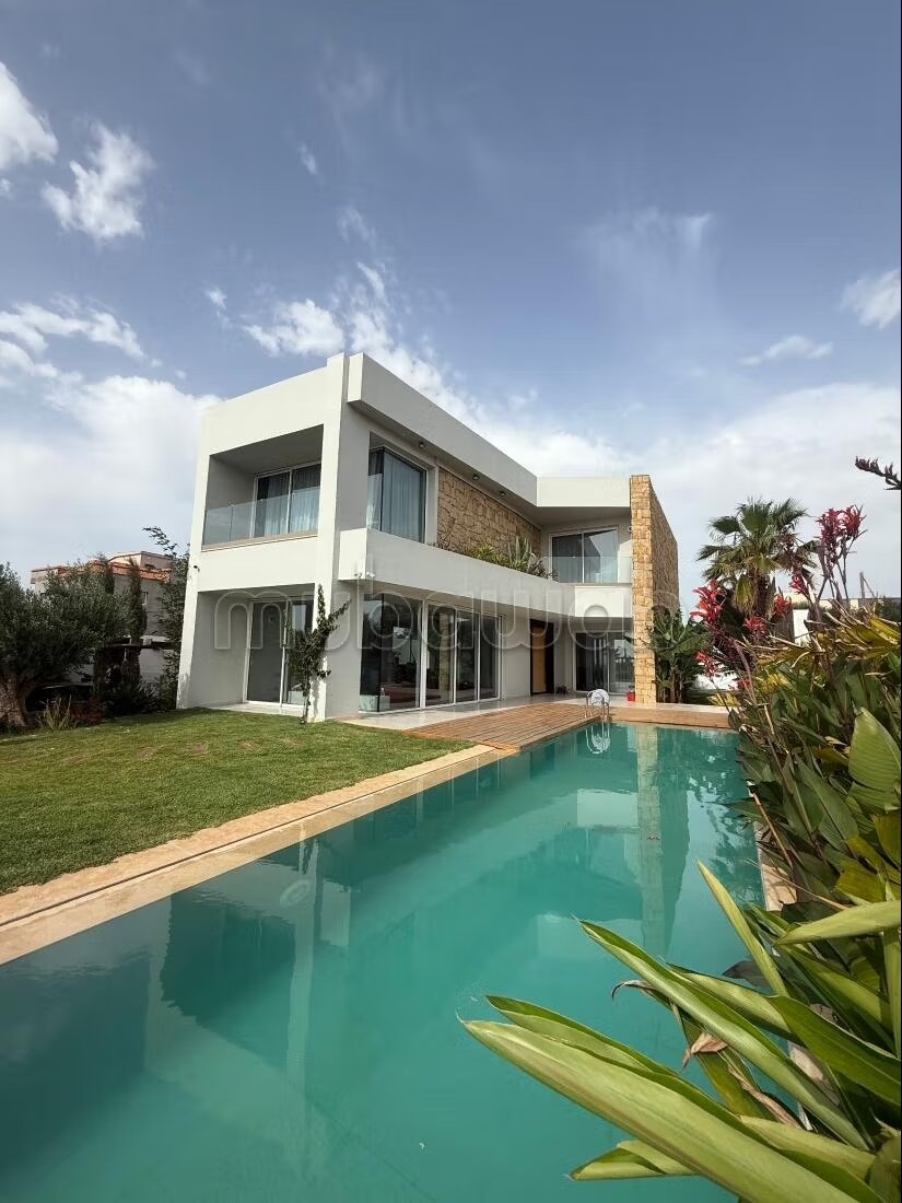 Villa 600 m² for Sale in Tangier — Photo 10