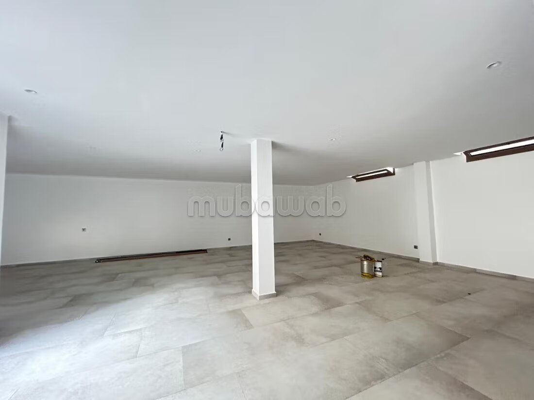 فيلا 1200 م² للإيجار في الرباط – حي الرياض — Photo 27