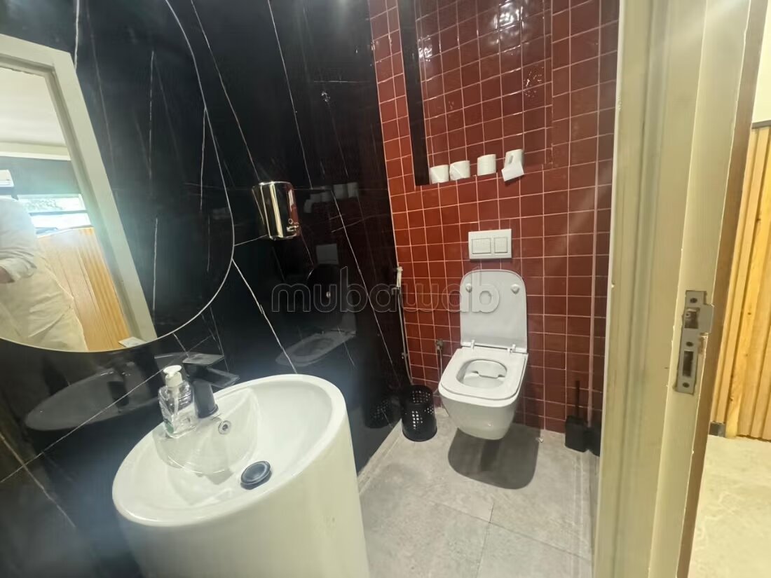 74 m² Commercial Space for Rent in Marrakech Guéliz — Photo 30