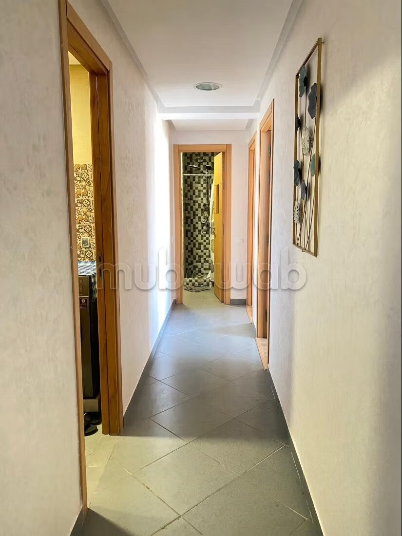 Appartement 100 m² à louer à Rabat — Photo 4