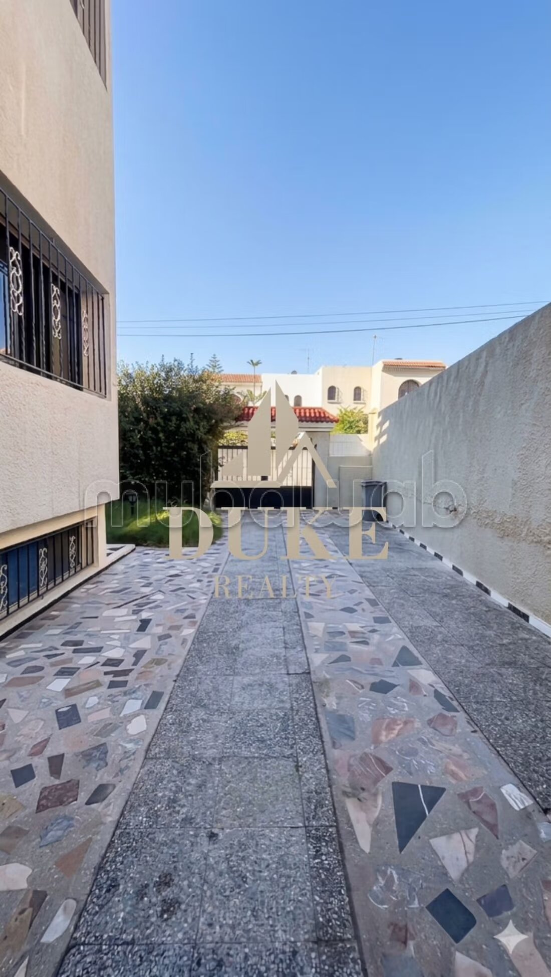 Villa 360 m² for rent in Rabat – Hay Riad — Photo 2